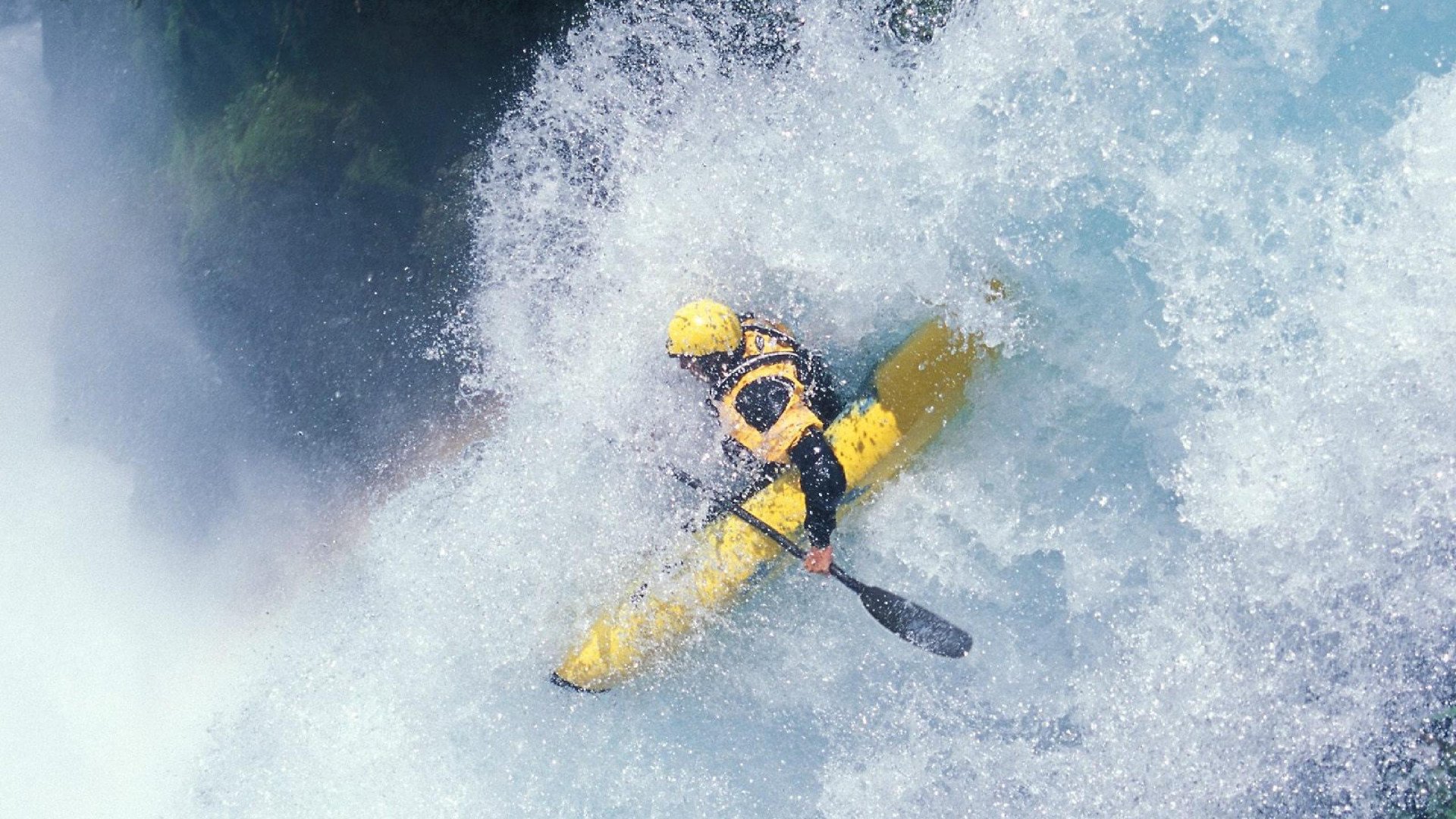 虚拟现实技术在电竞领域的应用：沉浸式体验与互动性增强，虚拟现实实战